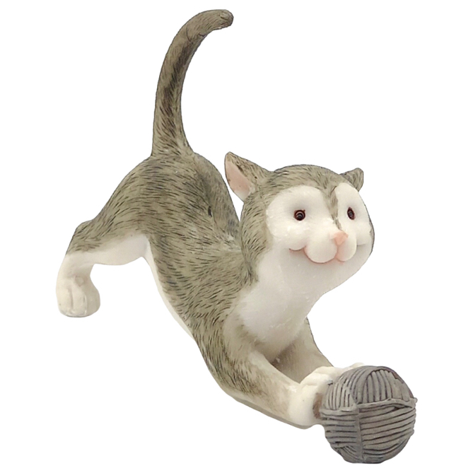 Dc-0685 Cat With Ball Of Wool 11X4X8 Cm 1/4/64