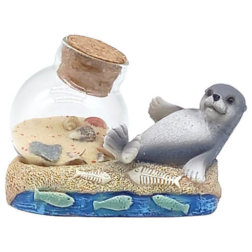 P/20015 Seal With Shells In Bottle8X8Cm 6/48